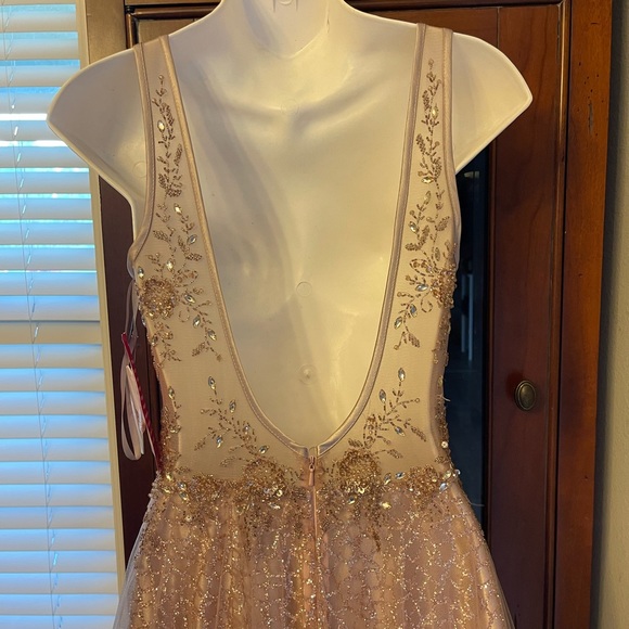 Prom Dress - Picture 6 of 10